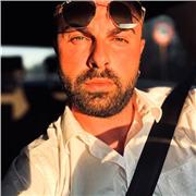 Hai necessità di migliorare il tuo linguaggio? Hai difficoltà o  dubbi per scrivere un SMS e non usare le parole giuste? 
Eccomi!